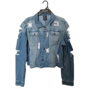 Distressed Long Sleeve Jean Jacket 🩵